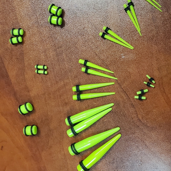 Jewelry - 2 Gauge set